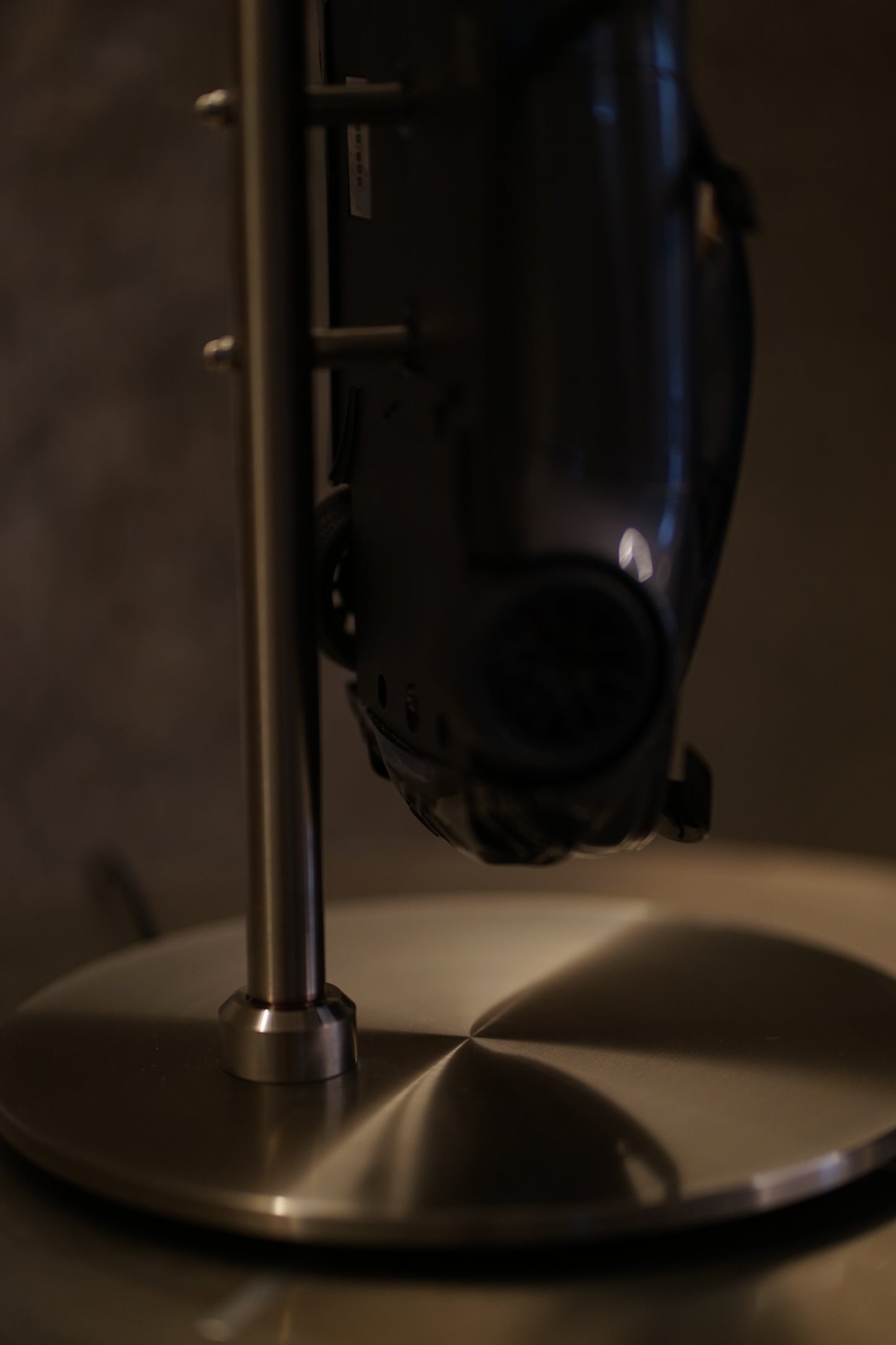 ArtCar Lampe Aston Martin V12