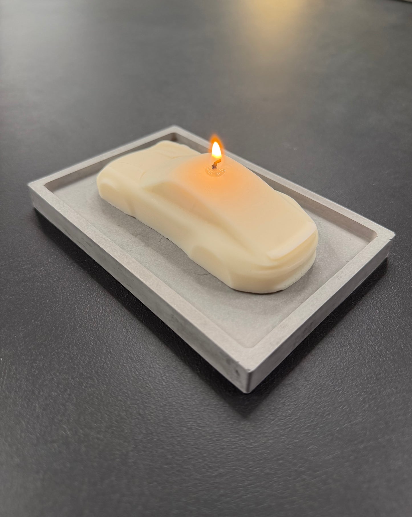 Porsche 992 scented candle
