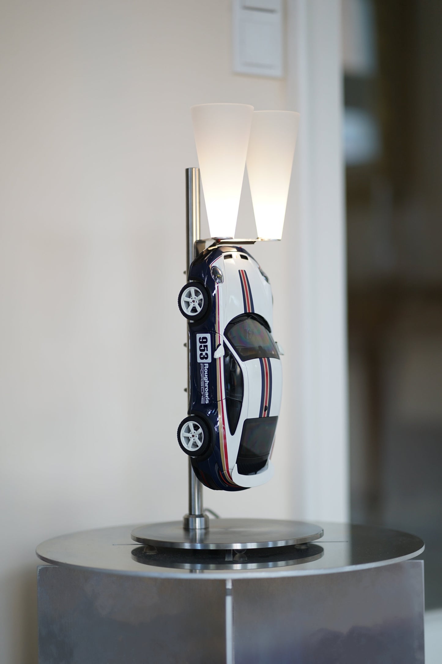 ArtCar Lampe Porsche 992 Dakar Roughroads