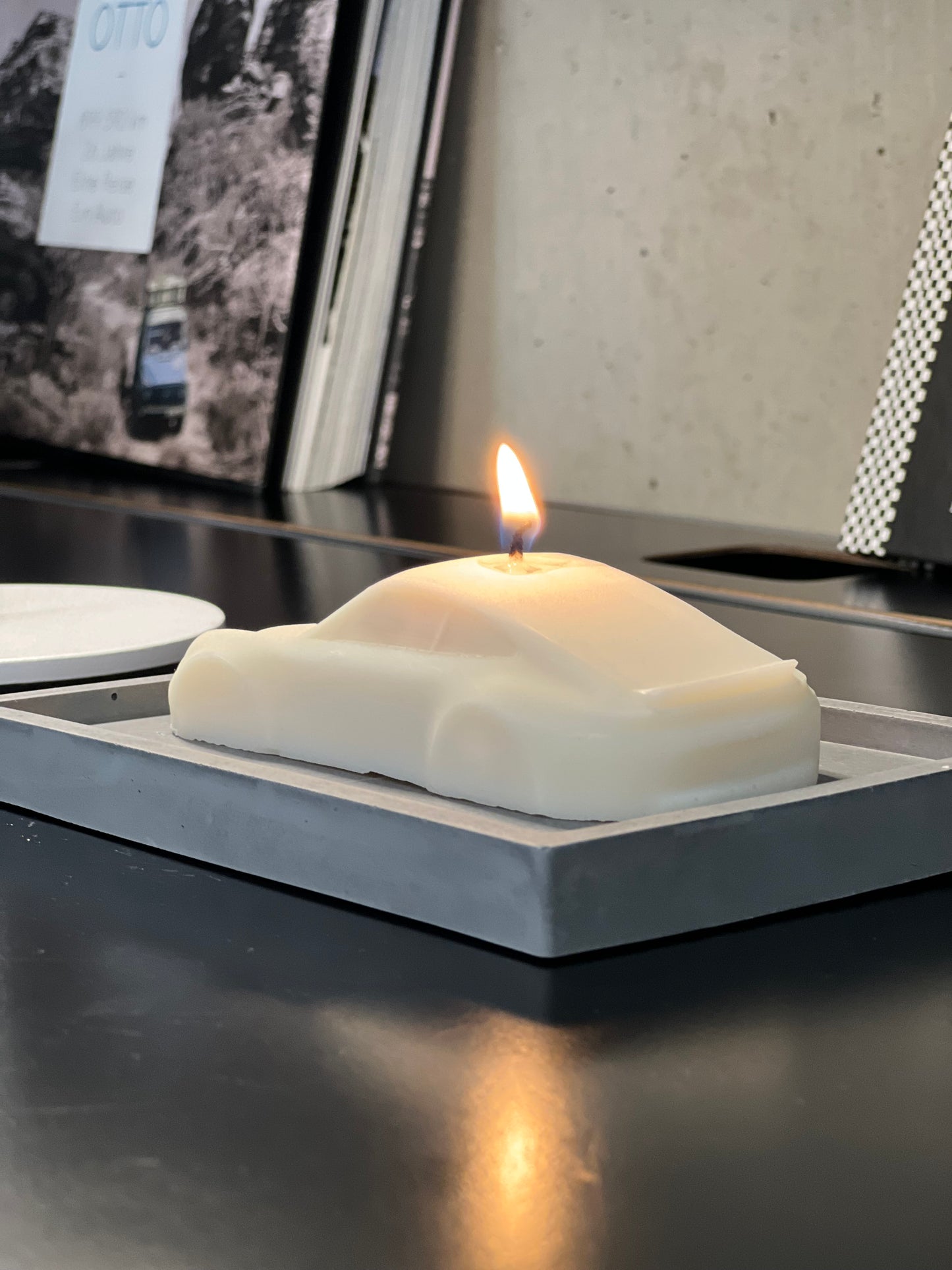 Porsche 992 scented candle